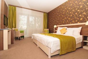 בית מלון כפרי Európa Gunaras