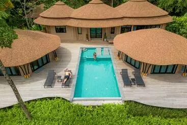 Resort Touch Beachfront Pool Villa Koh Yao Noi