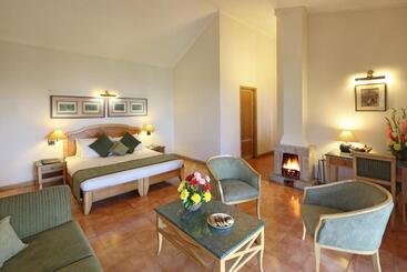 Baikunth Resort, Kasauli By Leisure Hotels