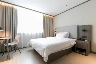 Hanting Hotel Shaoxing City Square Luxun Guli