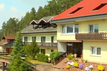 Hotelli Pension Tannenhof