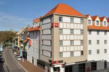 هتل Ibis De Panne