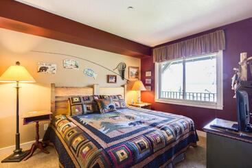 فندق Lazy On The Lakefront