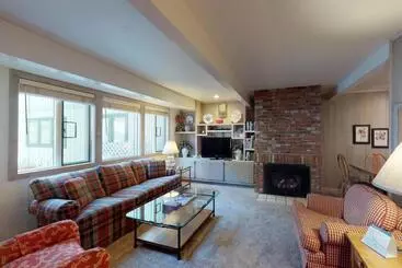 ホテル Prospector Condo