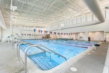 Hotel Sea Colony  9803 Evergreen