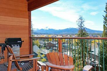 Hotel Wapiti Place A