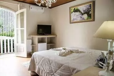 ベッドアンドブレックファースト Velinn Pousada Chateau Do Luar Prime