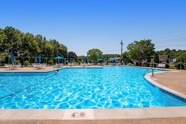 Hotel Bethany Meadows   2a Briar North