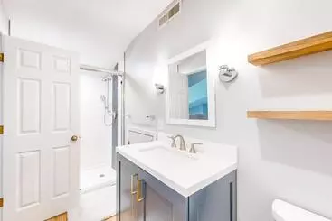 ホテル Sea Colony   56053 Pinewood Dr