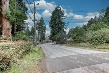 ホテル Redwood Roost