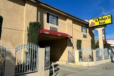 酒店 Deluxe Inn La