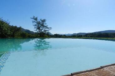 Resort Thabela Thabeng