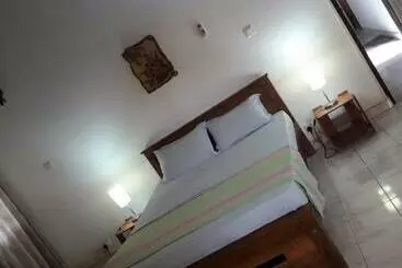 ペンション Ceylon Travel And Stay Lodge