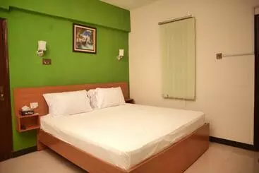 هتل آپارتمان Diamond Apart S Dha Karachi