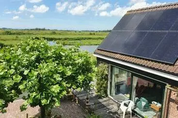 Aamiaismajoitus (B&B) Walvisch Van Ghyspe