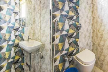 Hotel Collection O 702663  Golden Residency