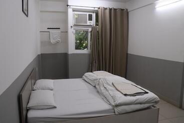 پانسیون Faculty House  Cosy Lounge Near Expo Mart