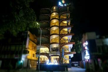 Hotel Mango Hill Central Chennai