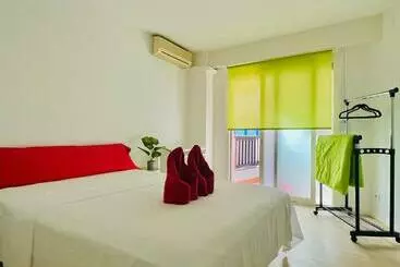 Retkeilymaja Guest House Leo