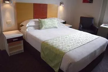 בית מלון כפרי Auldington