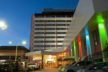 Benakutai Hotel And Apartemen