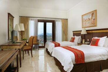 בית מלון כפרי Holiday Inn Lampung Bukit Randu By Ihg