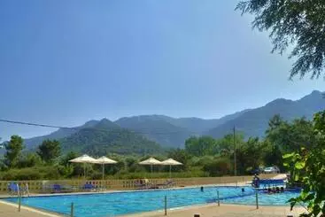 בית מלון כפרי Maranton Beach