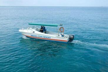 فندق Minang Cove Resort
