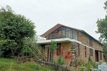 Pensjonat Baanz Cabin   Managed By The Silver Oak Place