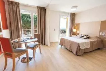 Huoneistohotelli Zenao Fréjus