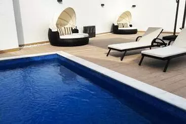 هتل Terminal Inn By Edar City Centre