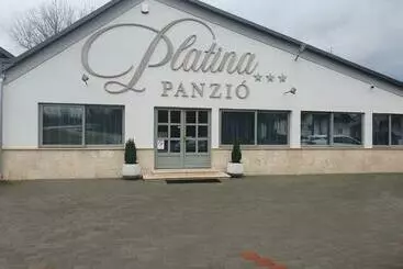 ベッドアンドブレックファースト Platina Panzió