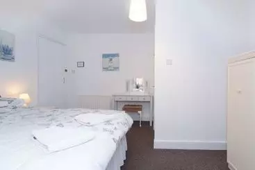 تختخواب و صبحانه Sandy Bay Guest House