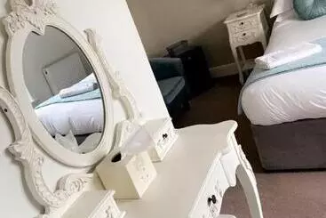 酒店 Tides Reach Guest House