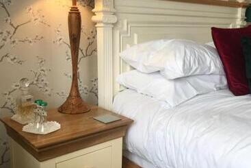 Pensão Seamore House