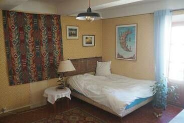 مبيت وإفطار Larcher