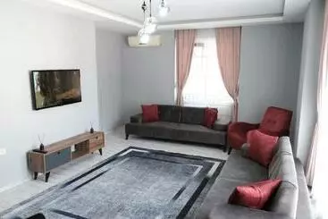 Aparthotel Ai̇rport Pera Sui̇t