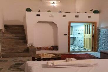 膳宿费 Riad Propice