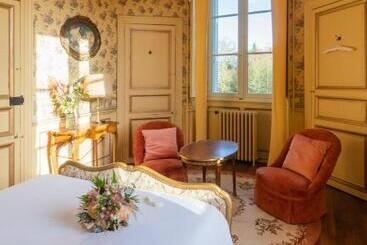 مبيت وإفطار Chateau Du Hallay