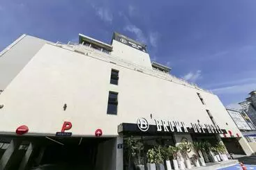 Brown Dot Hotel Pyeonghwa Plaza