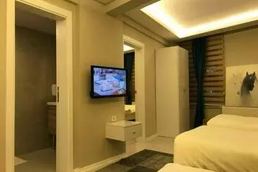 هتل Batusay Riviera