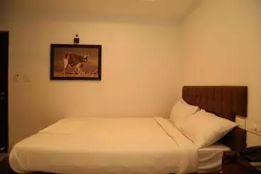 Hotel Peroor Inn