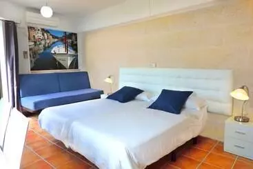 בית מלון כפרי Marblau Hostal