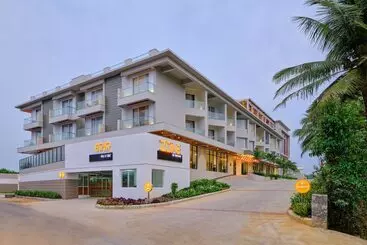 Hotelli Zone By The Park Gopalpur