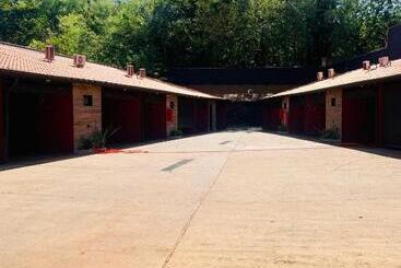 Motel Copacabana Café 1