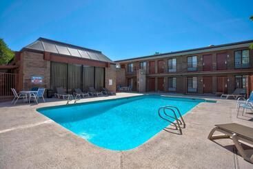 Hotel Studio 6 Suites Willcox Az