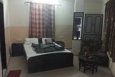 ホテル Ashoka Continental