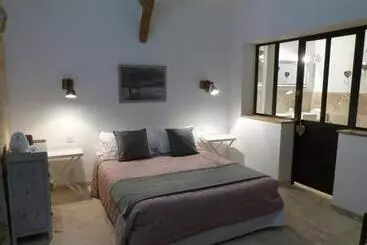 Aamiaismajoitus (B&B) Chambres D Hotes Le Plassalou