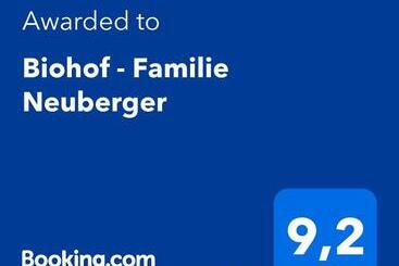 Biohof Familie Neuberger