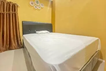 ホテル Home Stay Mulyawan Syariah Sengkang Mitra Reddoorz